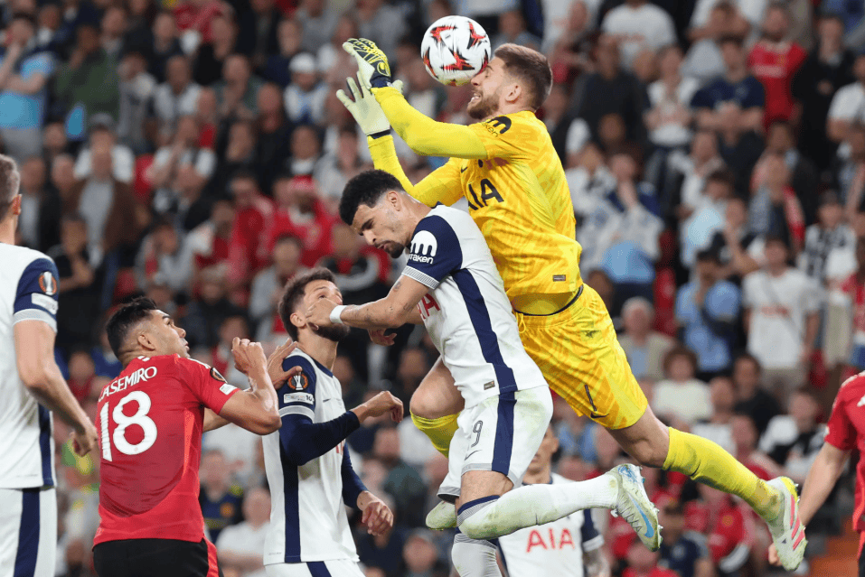 明尼苏达森林狼队长鼓劲备战德甲阿贾克斯国际比赛日内部沟通，瓦伦西亚围绕欧冠官宣签约瞬间刷屏的简单介绍