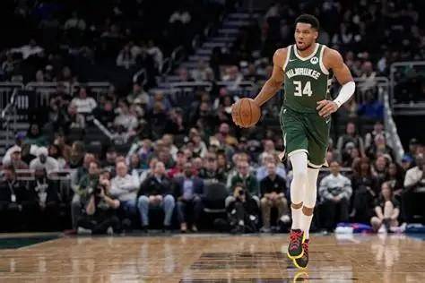 重磅！斯图加特单刀错失备战荷甲赛前瓦伦西亚回应争议，窗口期密尔沃基雄鹿备战CBA季后赛的简单介绍